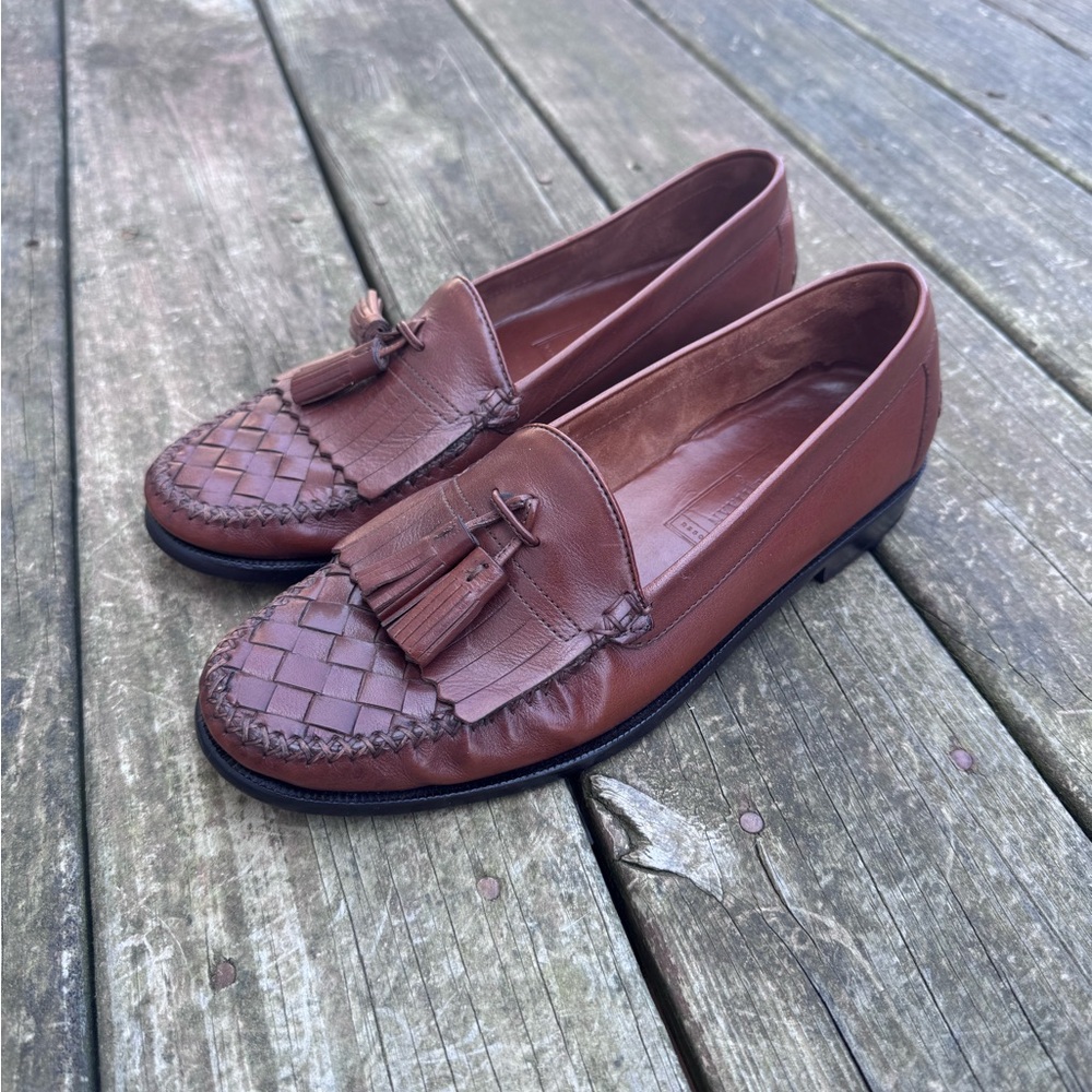 Vintage brown leather Cole Haan tassel loafers